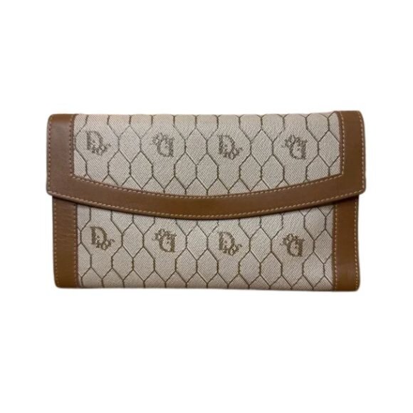 Christian Dior Elegant Vintage Honeycomb Tan Clutch/Wallet with Kisslock Detail - Picture 1 of 11